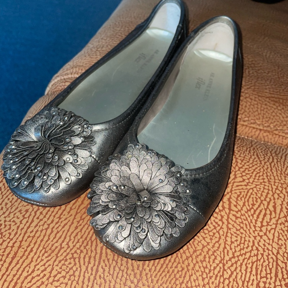 LizFlex flats